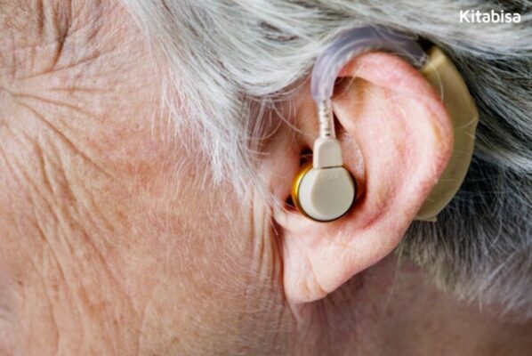 Alat bantu dengar di belakang telinga (Behind The Ear/BTE)