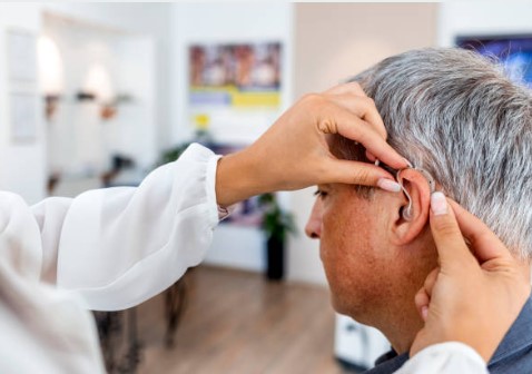 gangguan pendengaran pada lansia